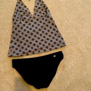 Michael Kors black and white tanking